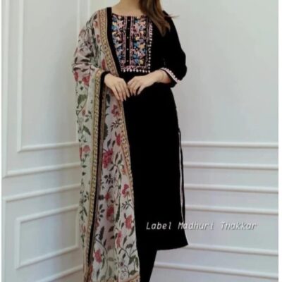 Addhira Kurta Set With Printed Mulmul Dupatta
