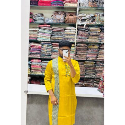 Jashn Men's Embroidered Kurta