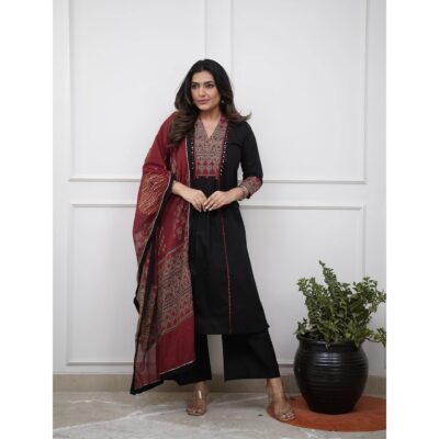 Riva Mirror Embroidered Kurti Set