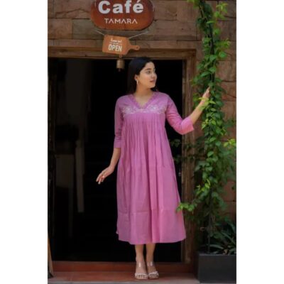 Anira- Flared Rayon Kurti With Lace Detailing