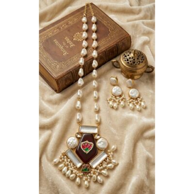 Varni- Pearl Embellished Jewellery Set