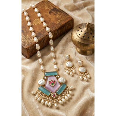 Varni- Pearl Embellished Jewellery Set