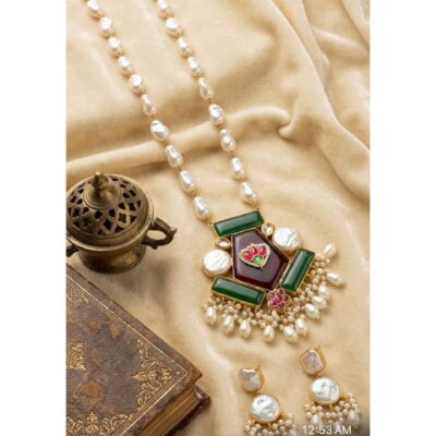 Varni- Pearl Embellished Jewellery Set