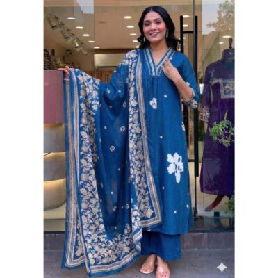 Vritika- Floral Print Ethnic Suit Set