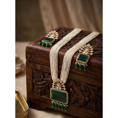 Zehra- Multi-Layered Pearl Necklace Set