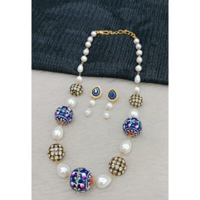 Mevika- Hand-painted Pearl Jewellery Set