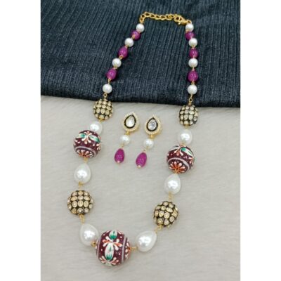 Mevika- Hand-painted Pearl Jewellery Set