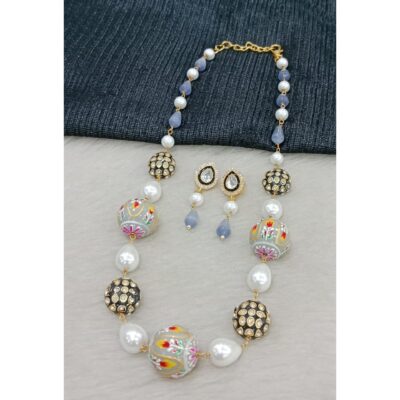 Mevika- Hand-painted Pearl Jewellery Set