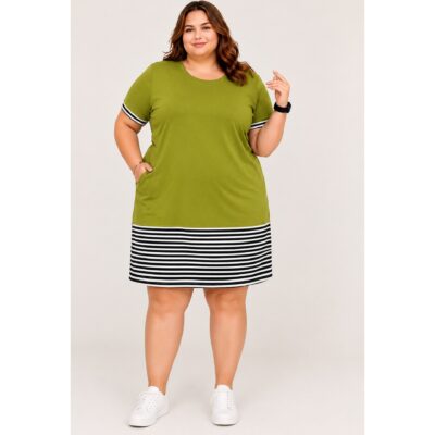 Gracefit- Plus Size Stripe Border T-shirt