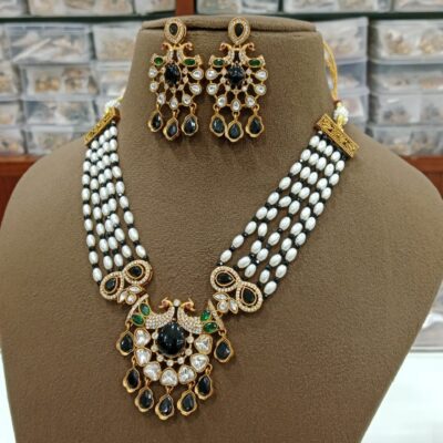 Zevar- Royal Kundan Pearl Jewellery Set