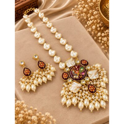 Noor- Royal Baroque Pearl Set
