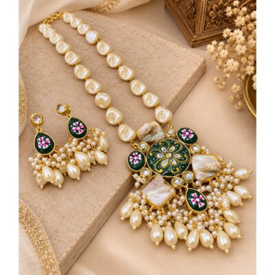 Noor- Royal Baroque Pearl Set