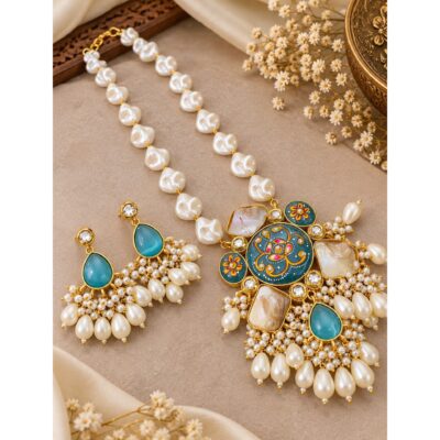 Noor- Royal Baroque Pearl Set