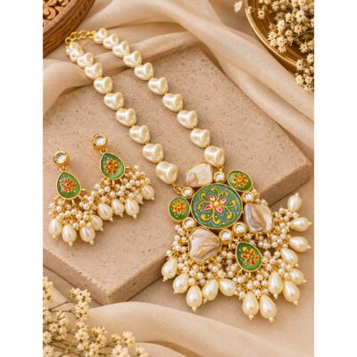 Noor- Royal Baroque Pearl Set