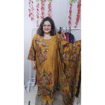 Ishani- Artistic Hand Embroidered Silk Set